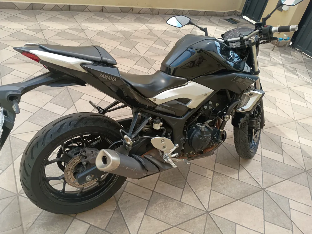 YAMAHA MT-03