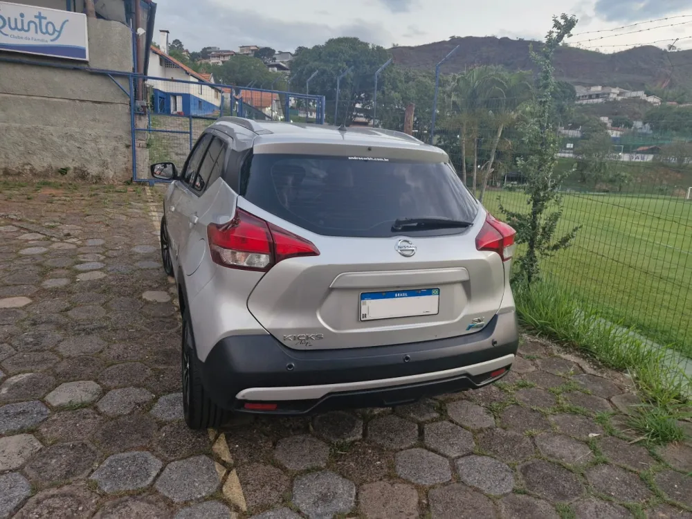 Nissan KICKS
