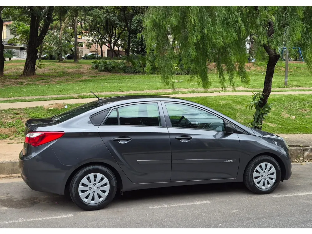 Hyundai HB20S