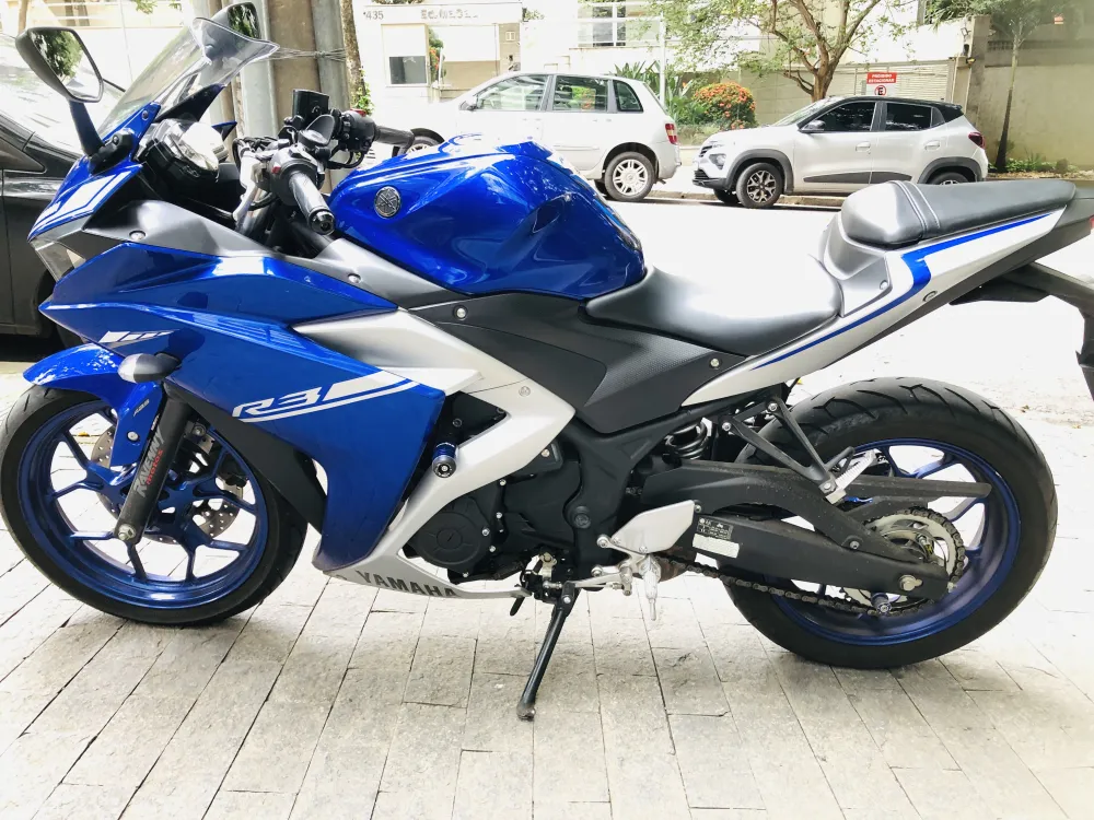 YAMAHA YZF