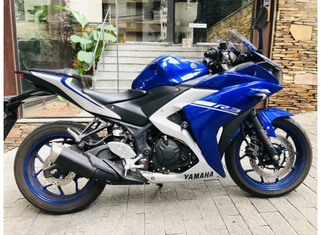 YAMAHA YZF