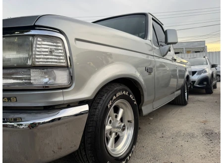 Ford F-1000
