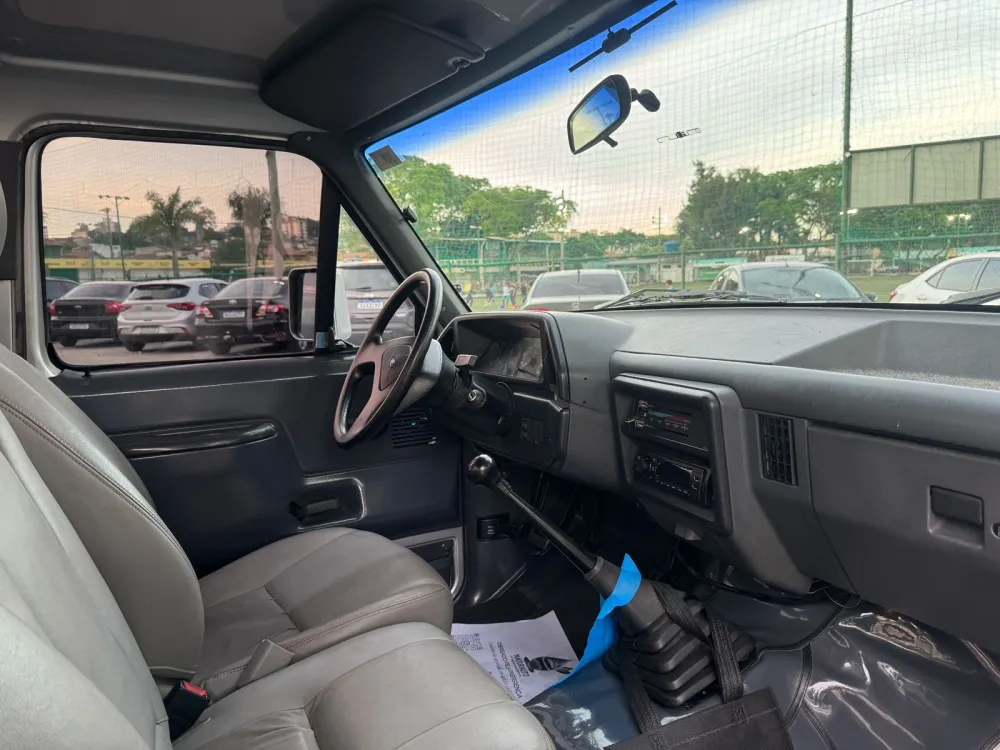 Ford F-1000