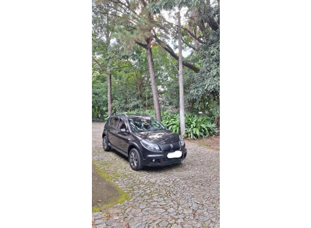 Renault SANDERO