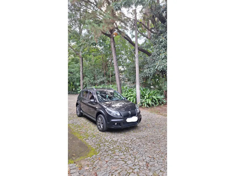 Renault SANDERO