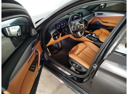 BMW 530e