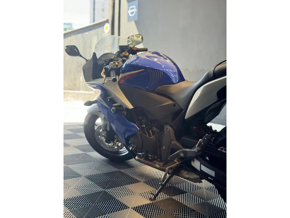 Honda CBR