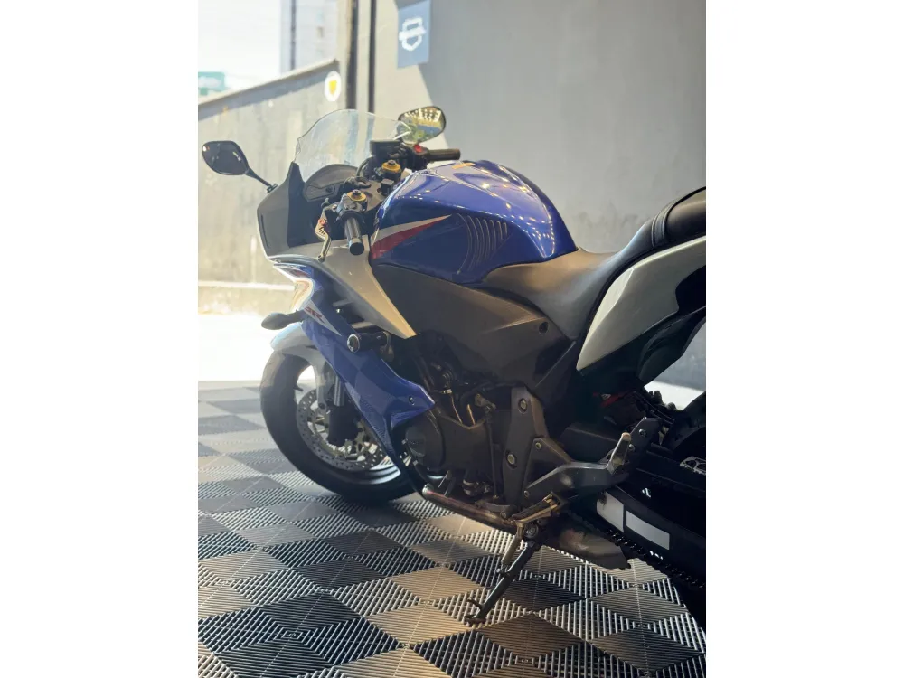 Honda CBR