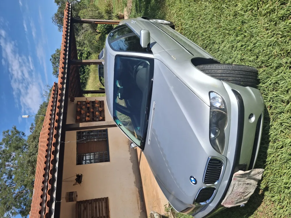 BMW 320i