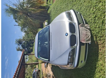 BMW 320i
