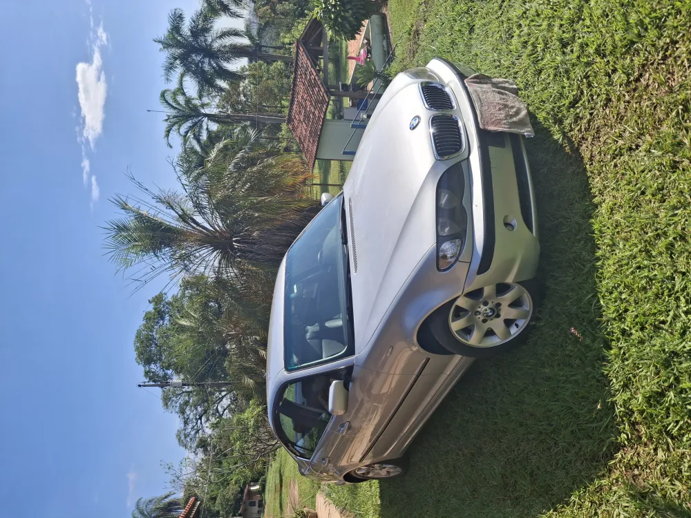 BMW 320i