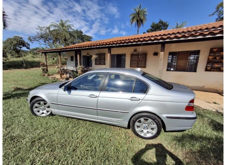 BMW 320i
