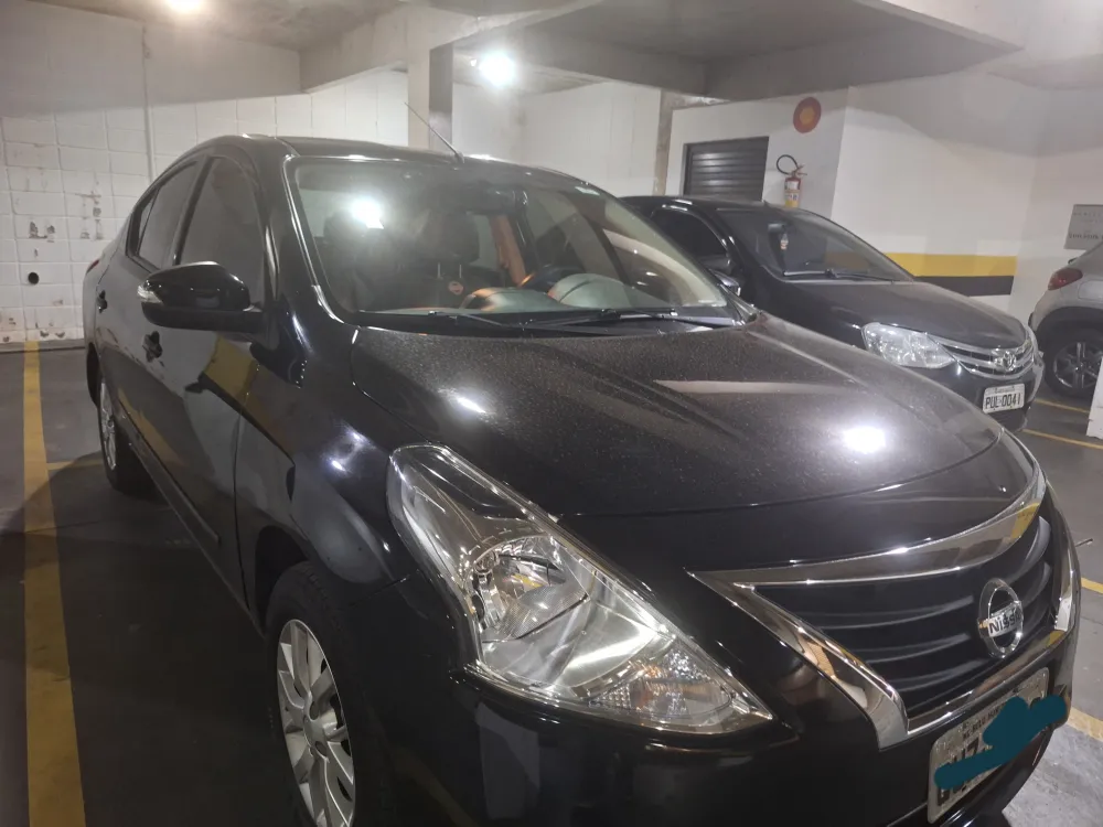 Nissan VERSA