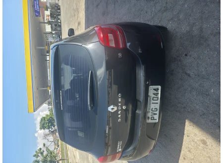 Renault SANDERO