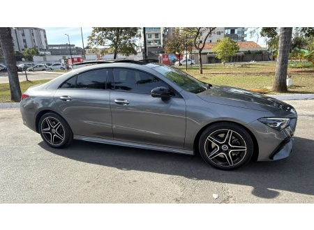 Mercedes-Benz CLA-200