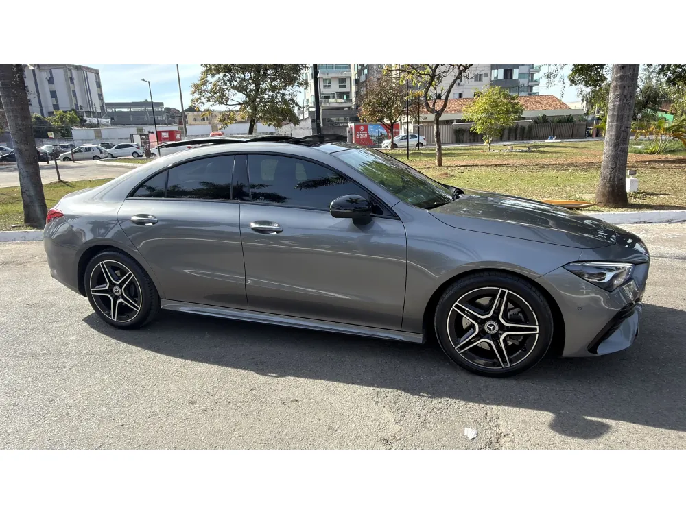 Mercedes-Benz CLA-200