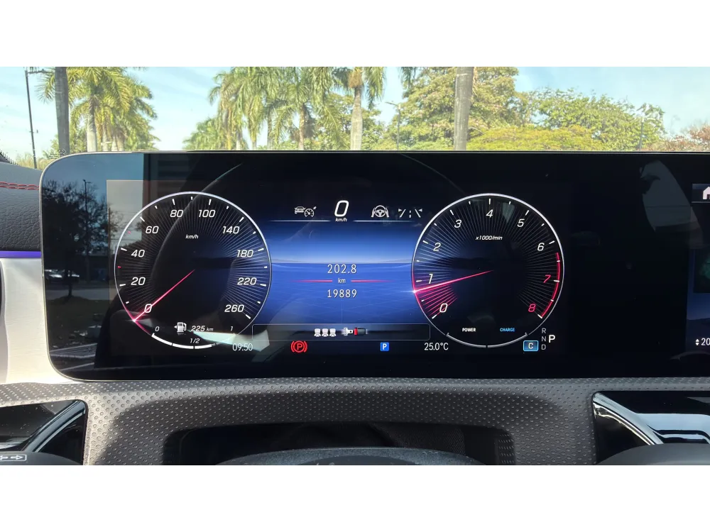 Mercedes-Benz CLA-200