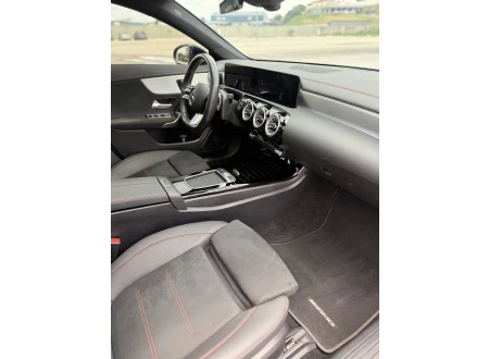 Mercedes-Benz CLA-200