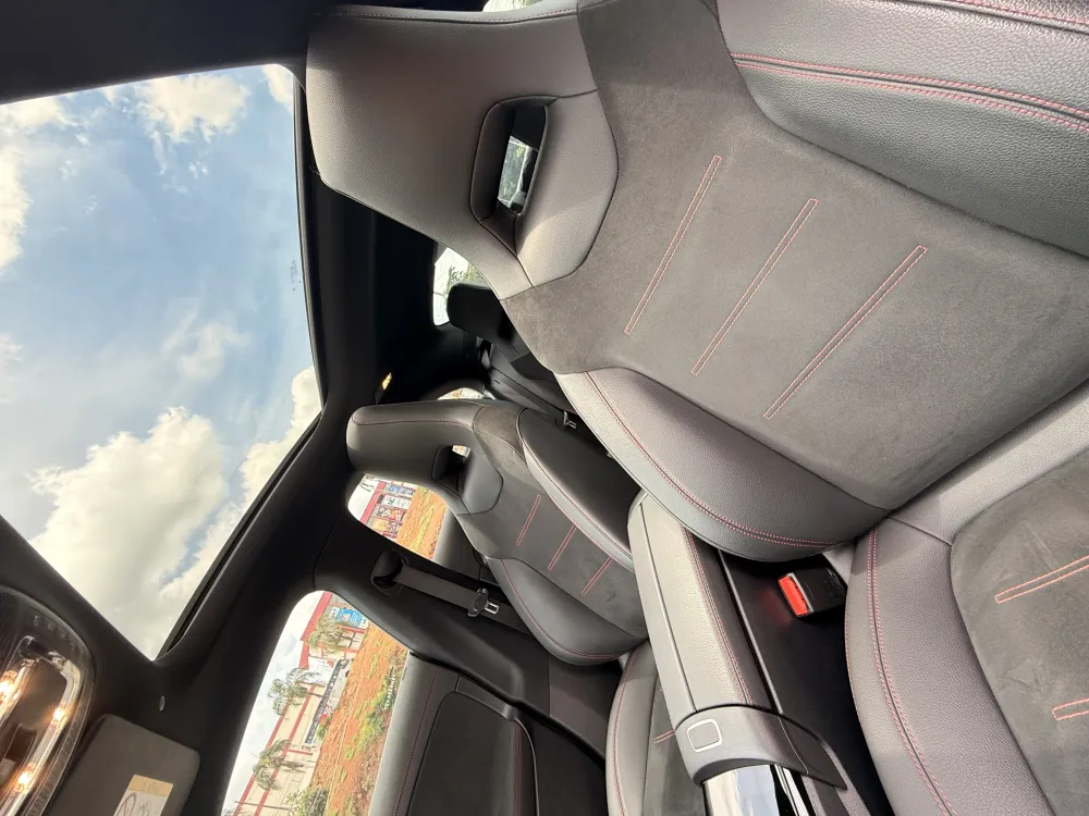 Mercedes-Benz CLA-200
