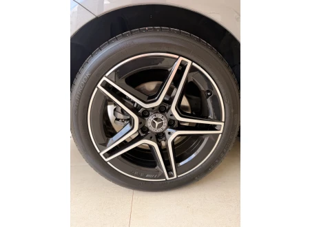 Mercedes-Benz CLA-200