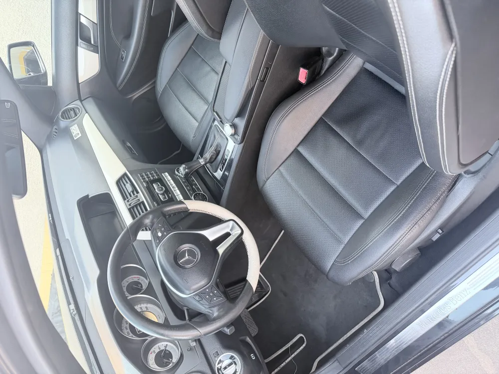 Mercedes-Benz C-180