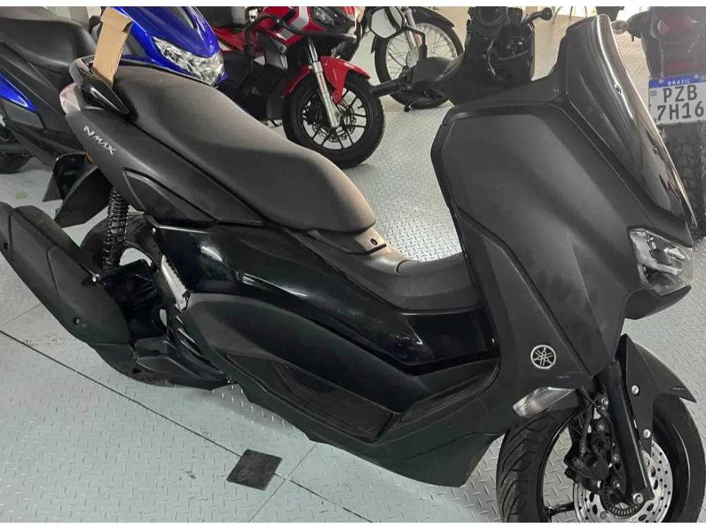 YAMAHA NMAX