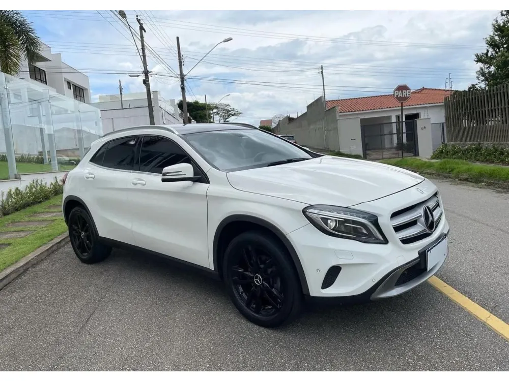 Mercedes-Benz GLA