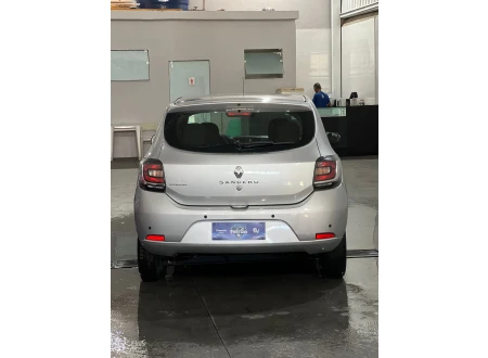 Renault SANDERO