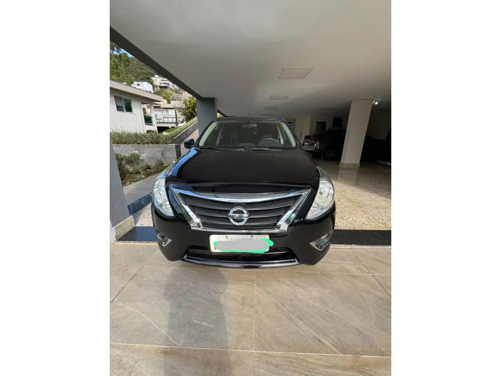 Nissan VERSA