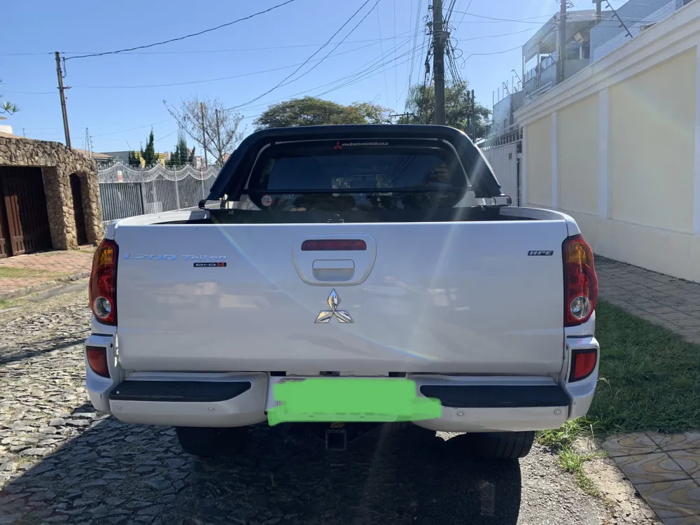 Mitsubishi L200