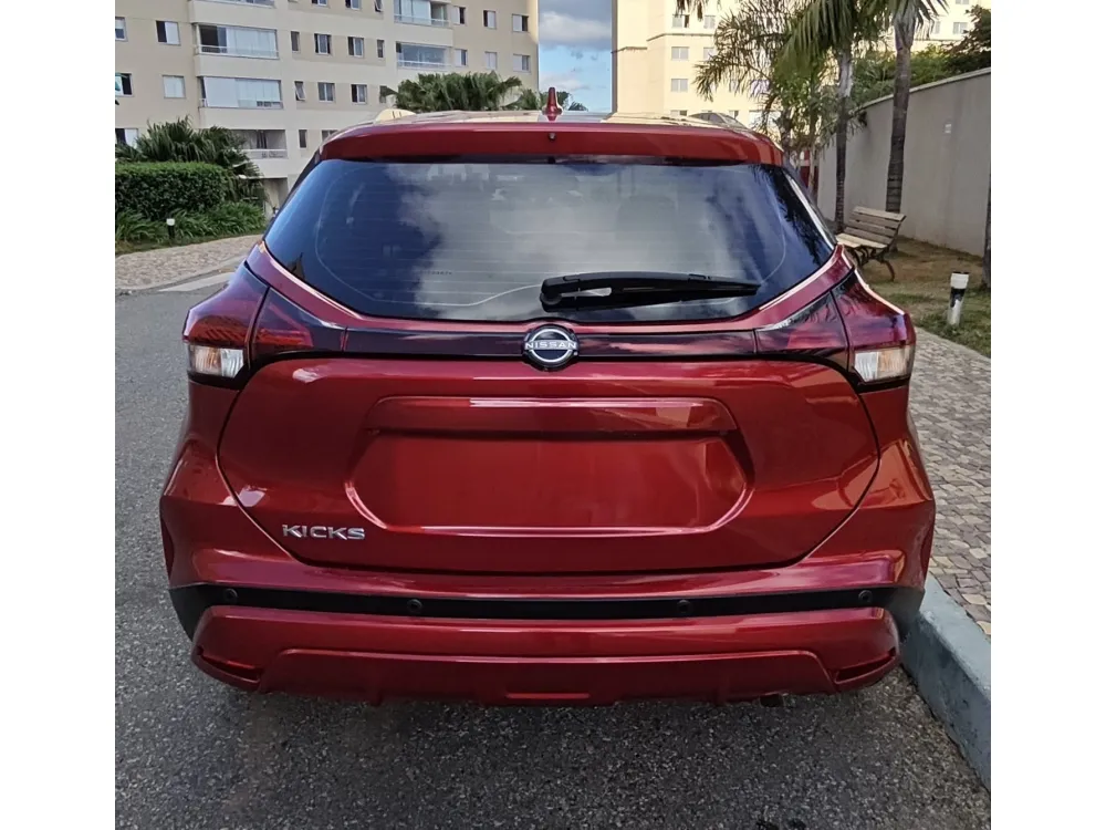 Nissan KICKS