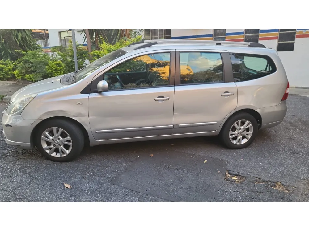 Nissan LIVINA