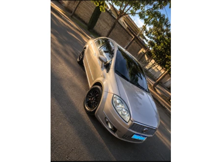 Fiat LINEA