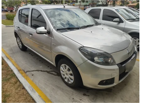 Renault SANDERO
